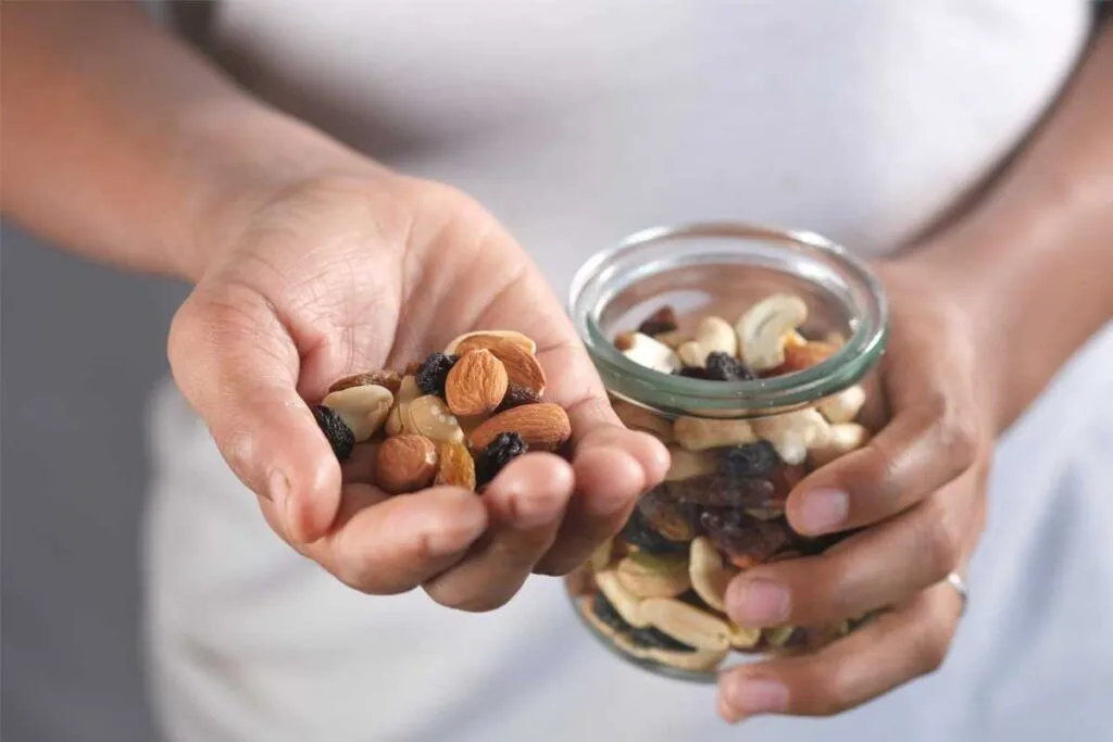 Store Nuts