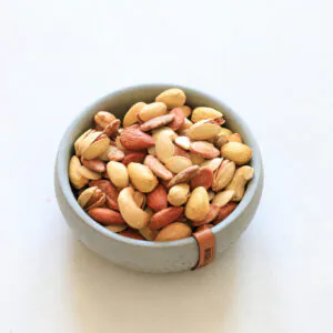 آجیل شور نیمه برشته